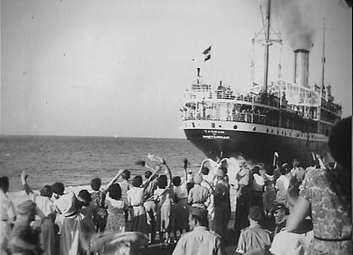 Vertrek Tasman 12 april 1950 vanaf Sumatera. Collectie Nationaal Archief. Fotograaf onbekend