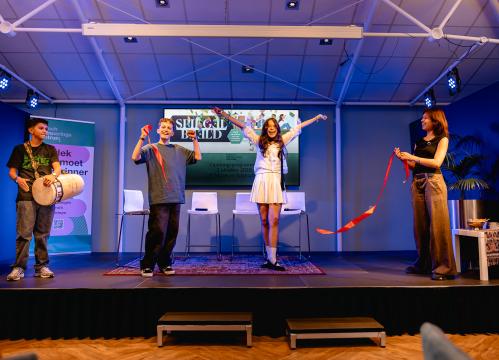 opening Spiegelbeeld