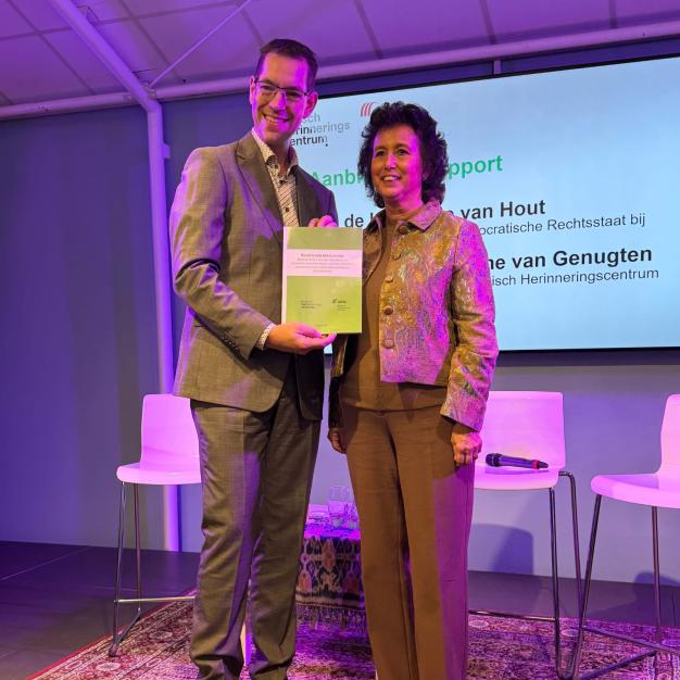 Overhandiging rapport Echos van uitsluiting